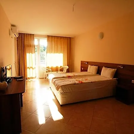 فندق Marant 3*